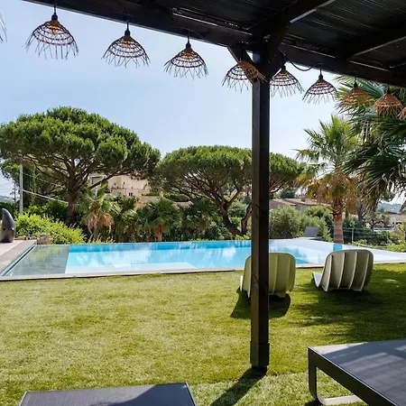 L'hippocampe فندق مبيت وإفطار 4*